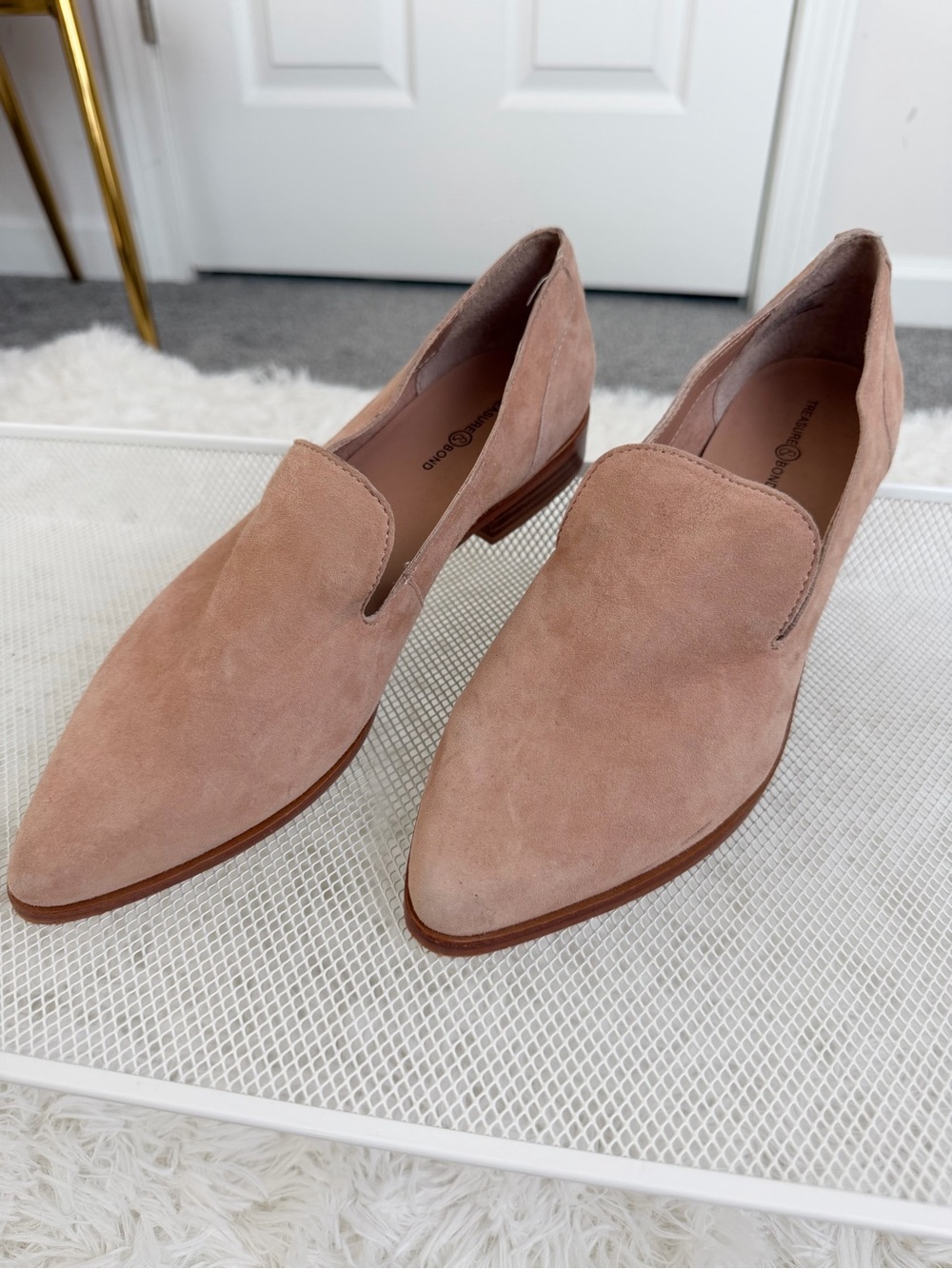 Treasure & Bond Blush Suede Pointed Slip-On Loafers